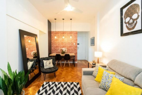 Omar do Rio - BT 207 Moderno 2 Quartos com Garagem, Internet 240mbps, Smart TV com WorkStation, 05 minutos andando da Praia de Ipanema e do Metrô